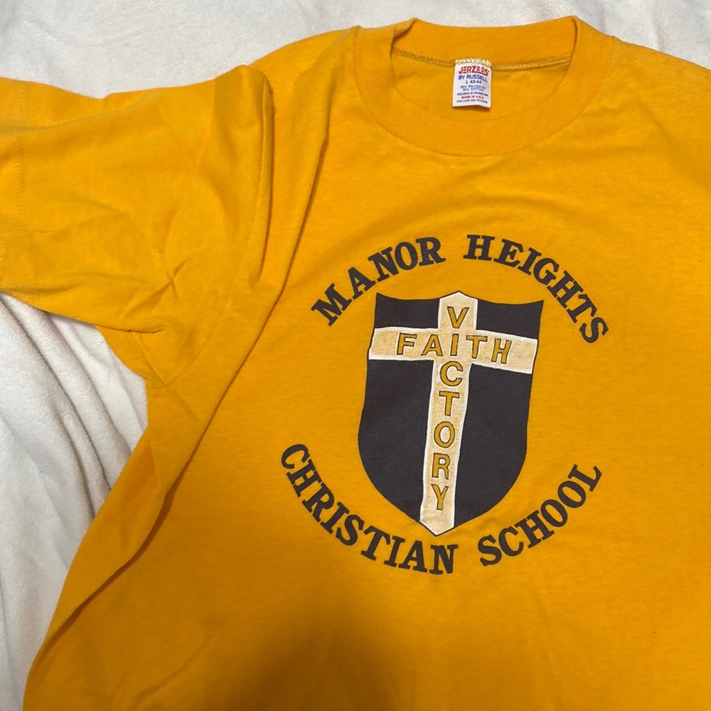 VINTAGE CHRISTIAN SCHOOL T SHIRT FROM THE early 80s